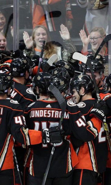 Ducks end losing streak, beat Blue Jackets 3-2 in overtime